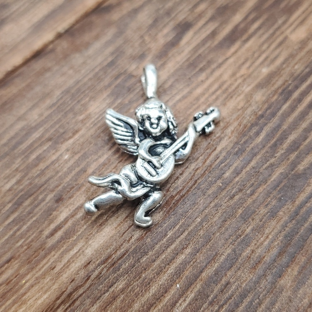 Sterling silver cherub‎ angel pendant